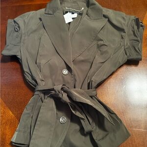 LIDA BADAY size 8 safari olive green short sleeve blouse NWT